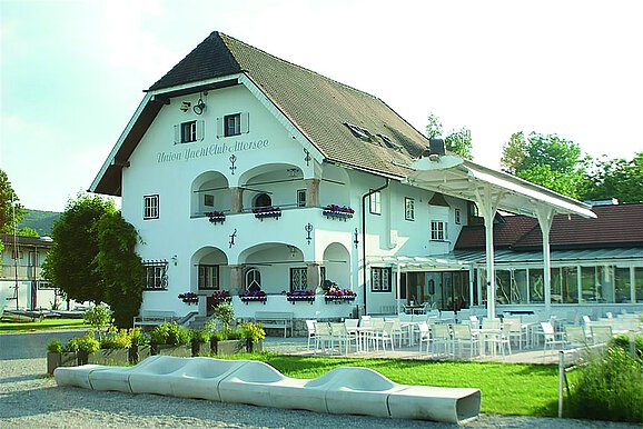 Bild vom Clubhaus des UYCAs