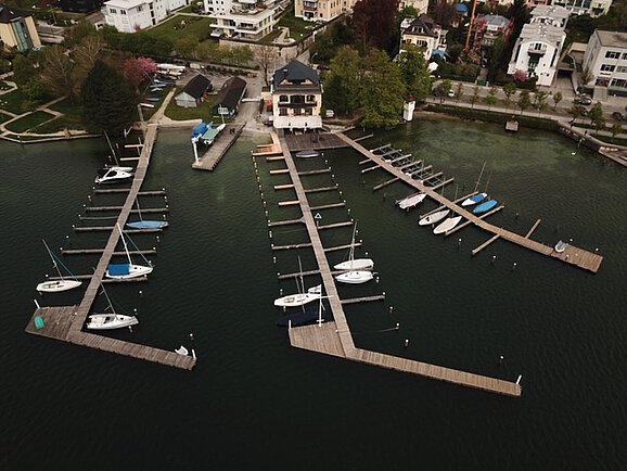 Bild vom Clubhaus des UYCT
